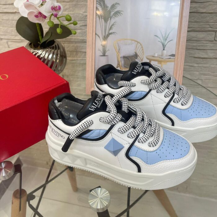 tênis Valentino