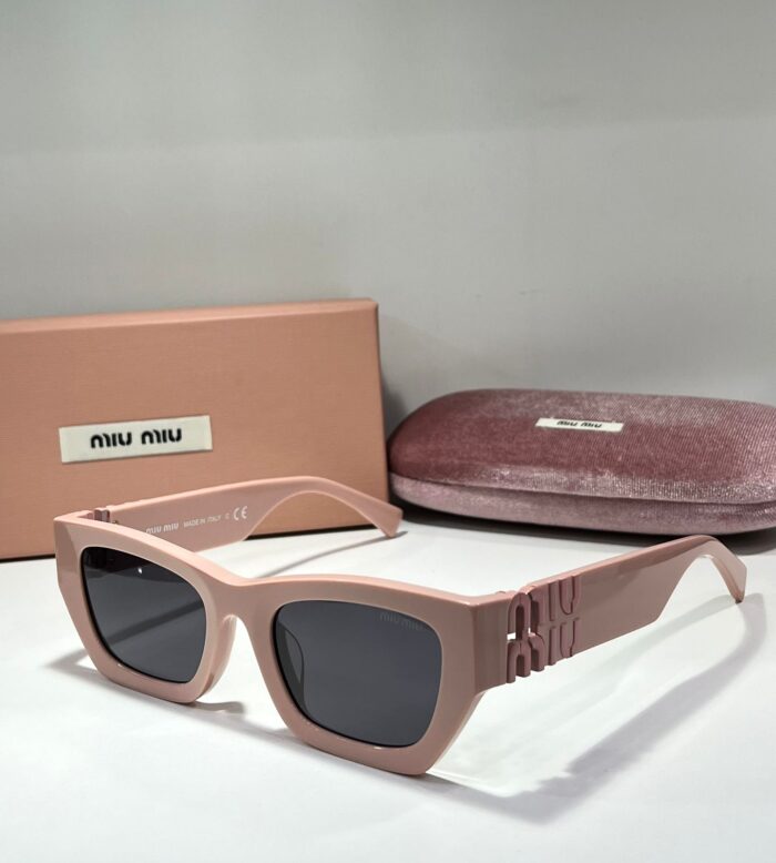 óculos MIUMIU