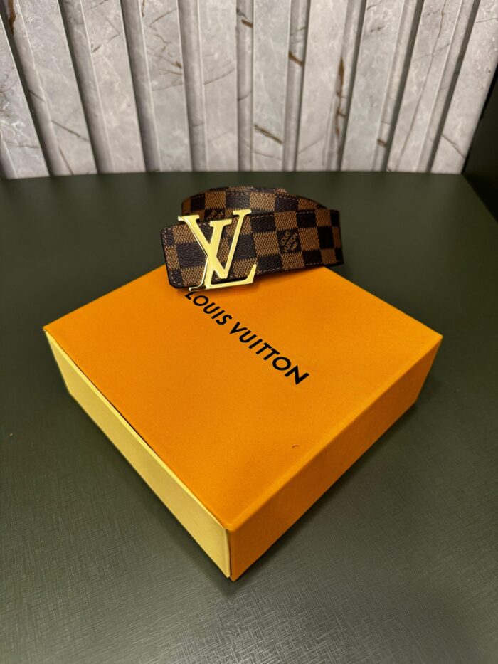 Louis Vuitton Cintos - Imagem 4