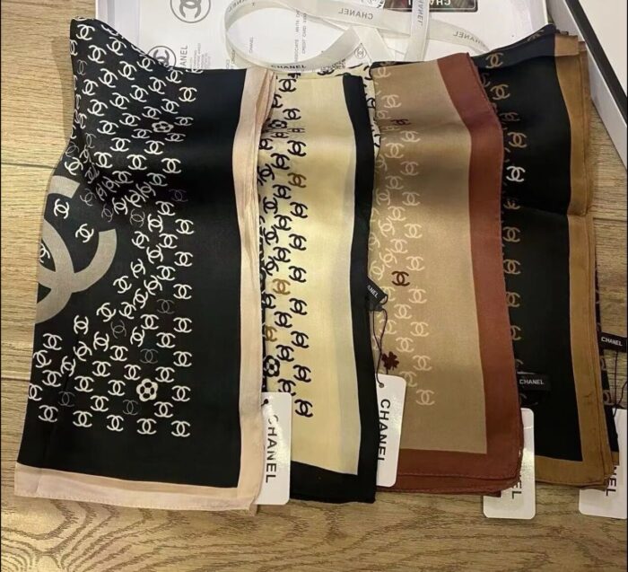 Lenço Chanel