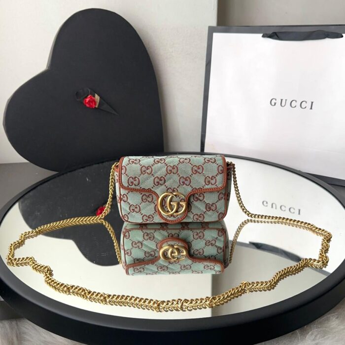 Bolsa Gucci Marmont SuperMini