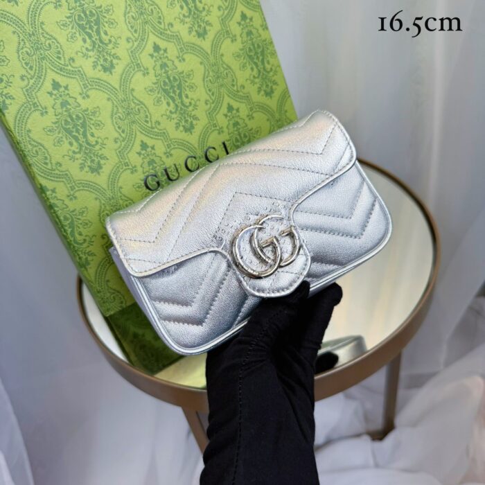 Bolsa Gucci Marmont prata - Imagem 2