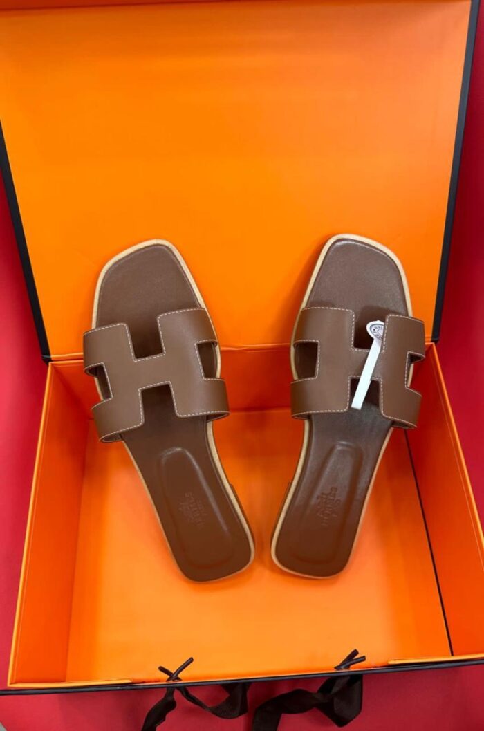 ++CORES EM ANEXO- chinelo Hermes