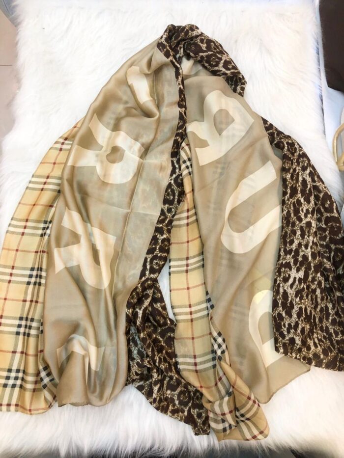 ++CORES EM ANEXO- Lenço seda Burberry