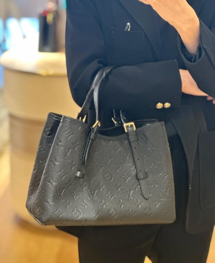 ++CORES EM ANEXO bolsa LV Babilone Tote