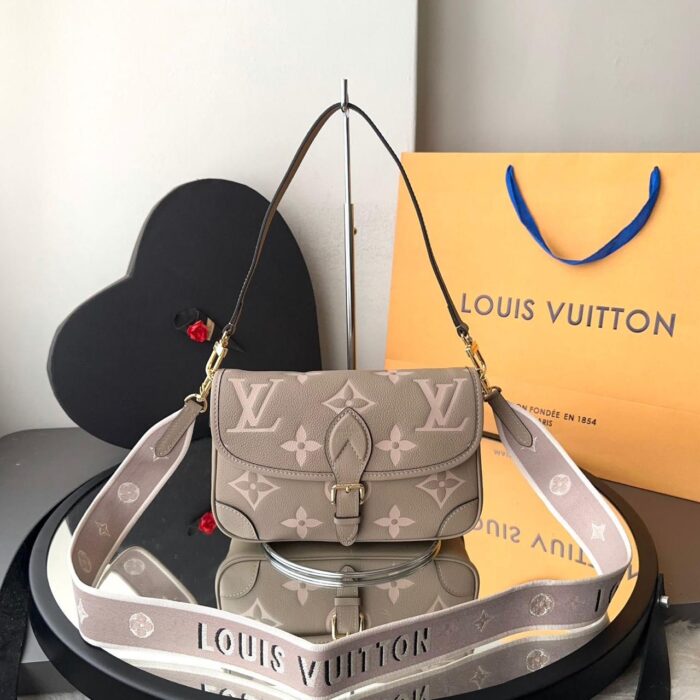 ++CORES EM ANEXO bolsa LV Diane - Imagem 6