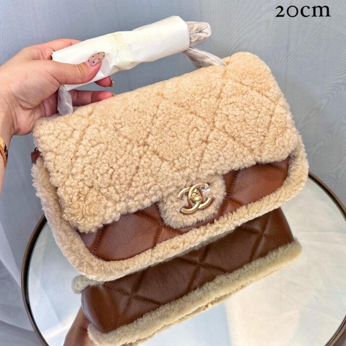 Bolsa Chanel pelo