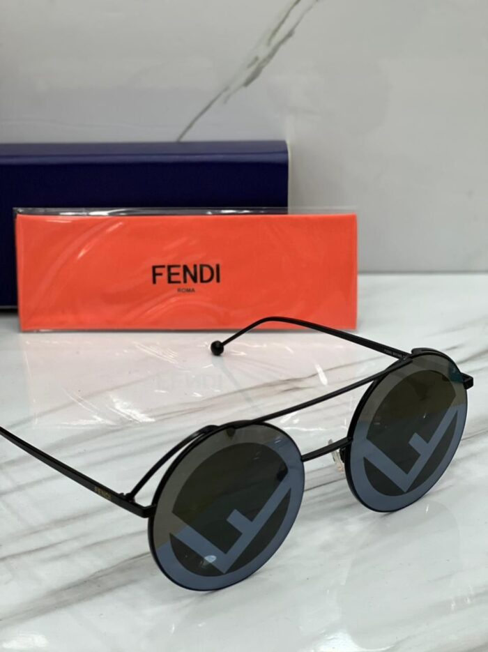 óculos Fendi