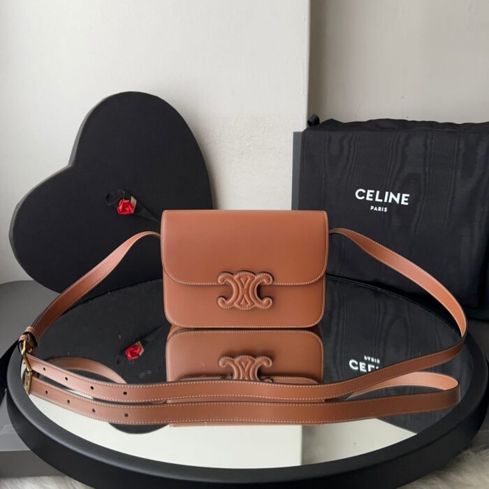 ++CORES EM ANEXO bolsa Celine Triomphe - Imagem 7