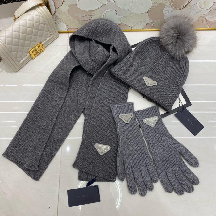 ++CORES EM ANEXO kit inverno Prada | cachecol luvas gorro touca