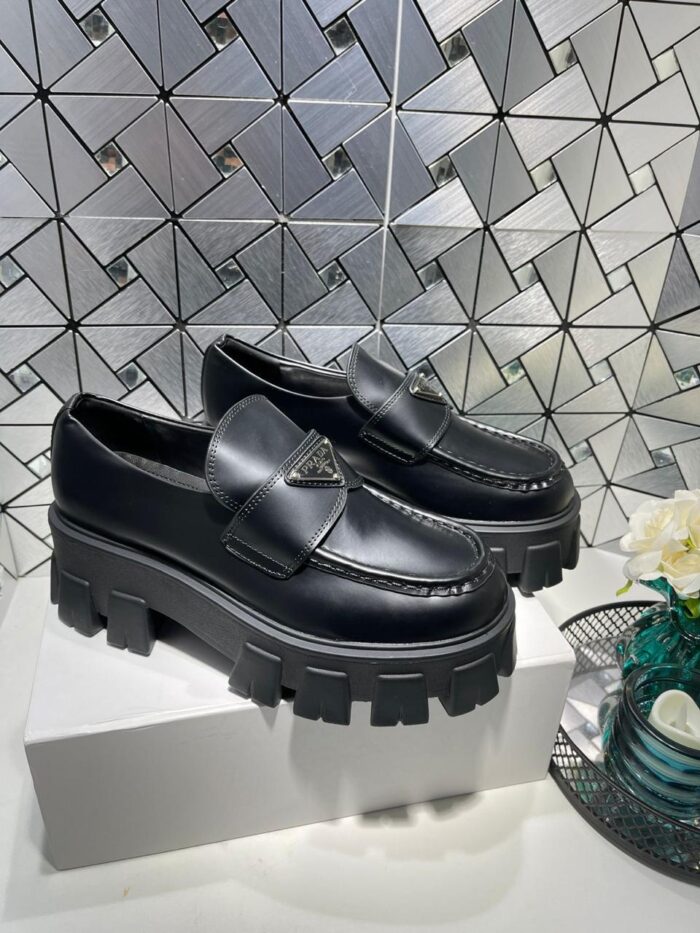 mocassim Prada Tratorado