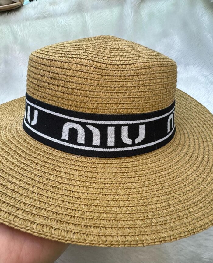 chapéu Miumiu