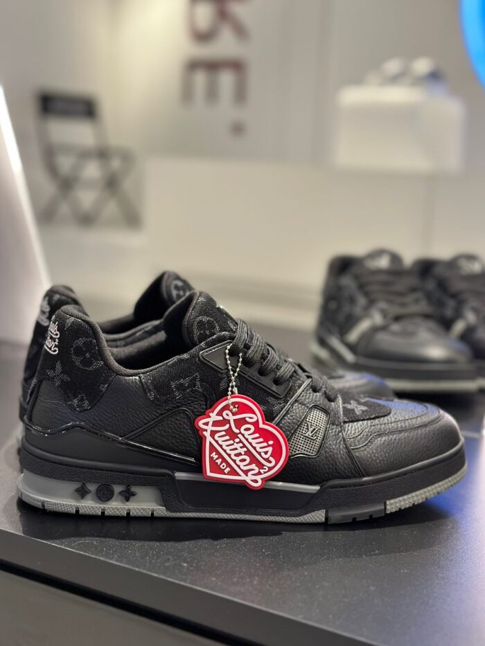 LV Trainer Black Denim - Imagem 4