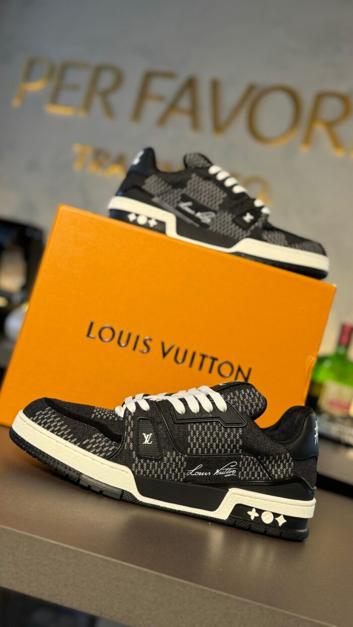 LV Trainer Black White - Imagem 2