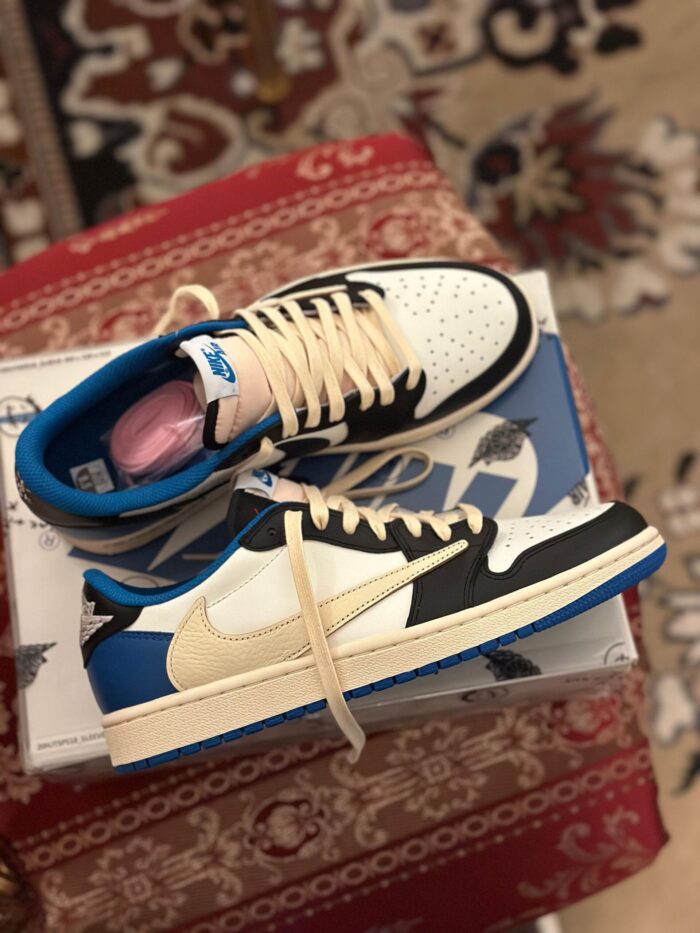 Air Jordan 1 Low Travis Scott Fragment